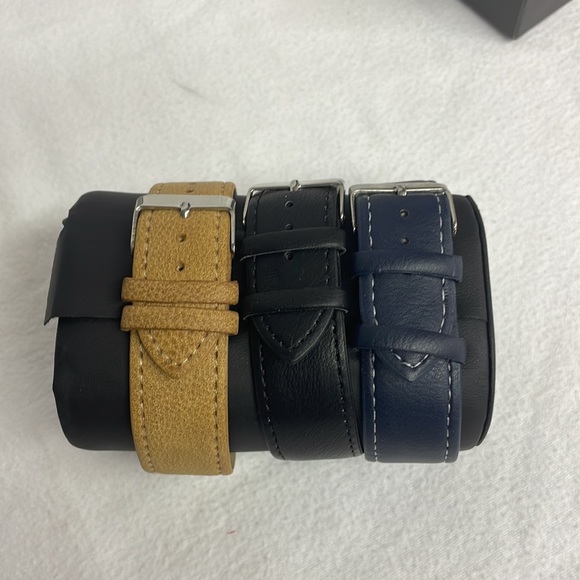 Quartz Movt 5165 Mens Watch with watch bands - Picture 4 of 7